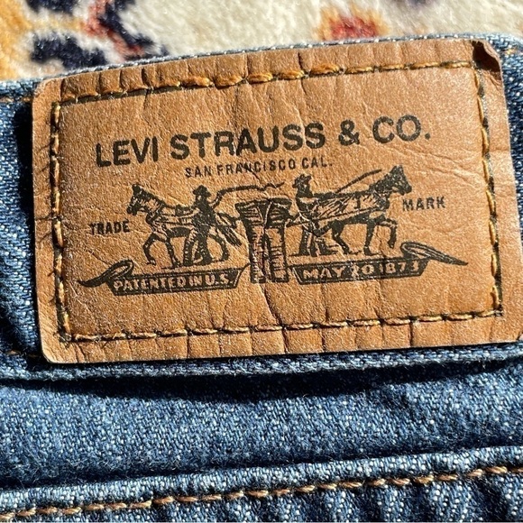 Levi’s 545 Women’s Low Bootcut Denim Jeans Size 10M Medium Wash - Picture 12 of 15